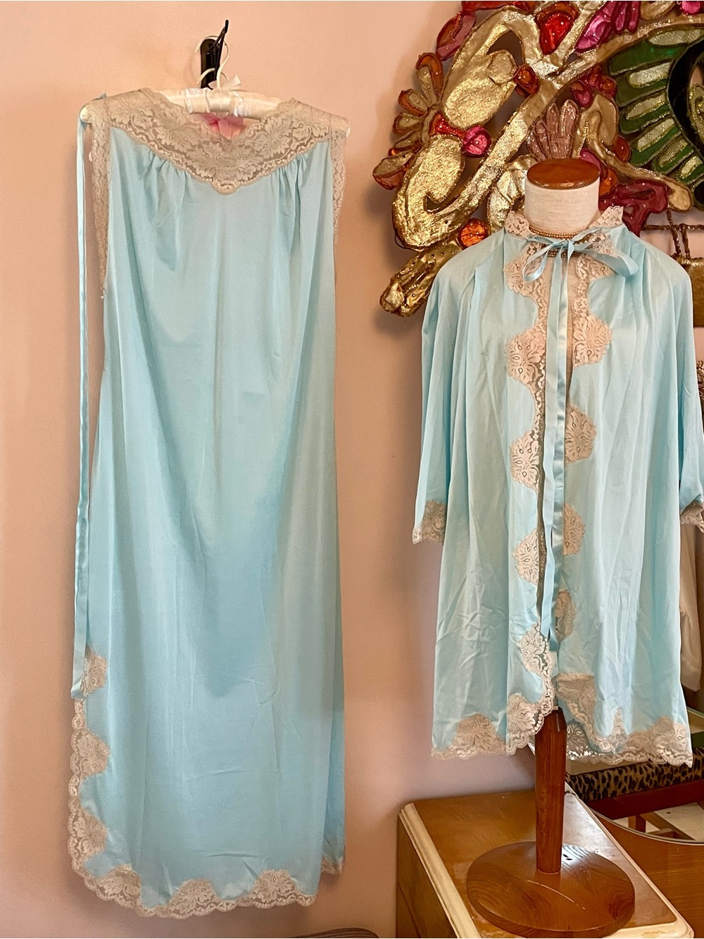 Vintage Aqua Blue Lace Trim Grecian Column Nightgown and Robe Set w Box